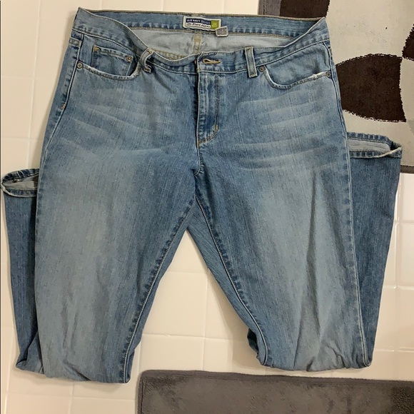 Old Navy Flare Jeans 👖 - Picture 2 of 4